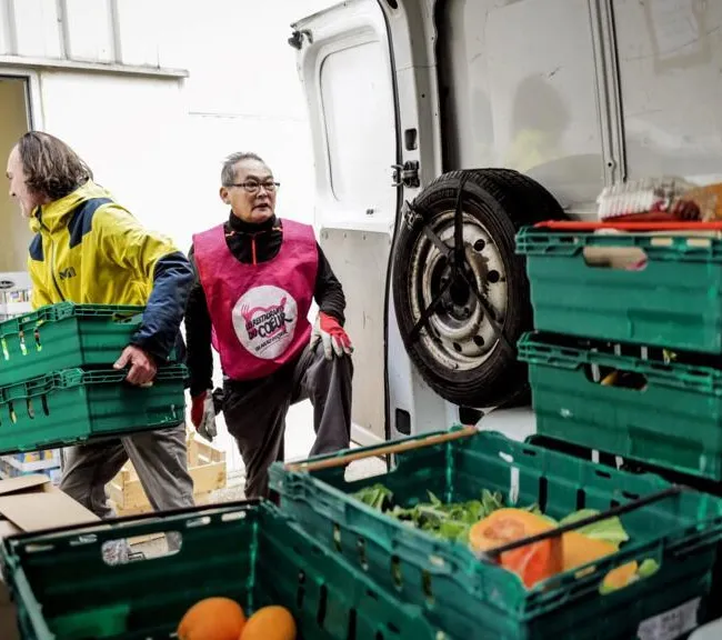 昼食券はスーパーで使っていいのか――フランスで問われる「利用者の自由」と「地域の仕事」の天秤