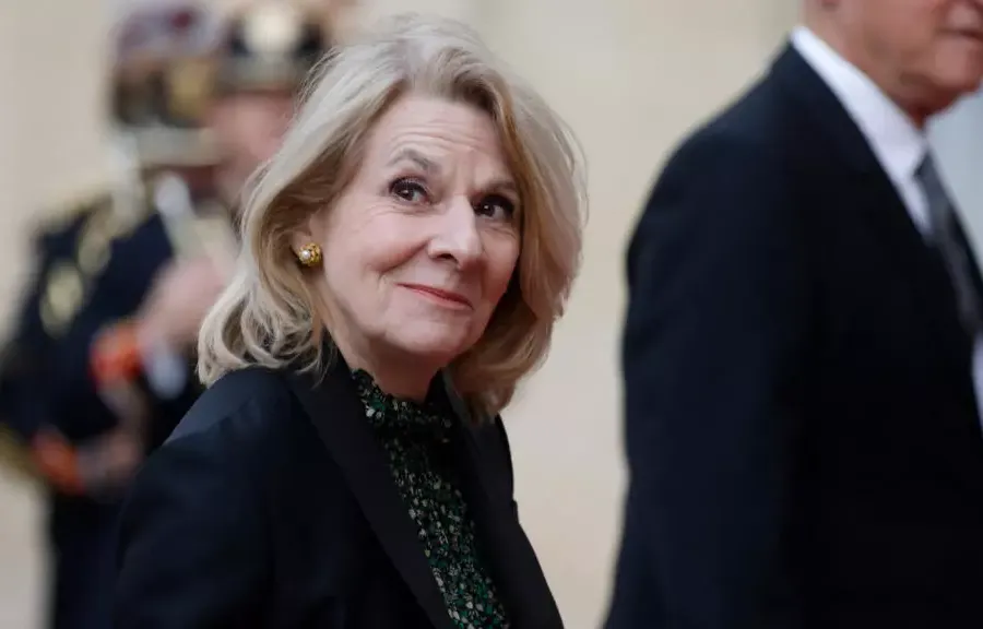 フランスが新たな文化大臣を任命、ダティがパリ市長選に注目