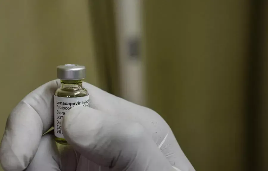 「1回の注射で最大6か月の効果を保てます」:新しいHIV薬であるレナカカビルとは何ですか?