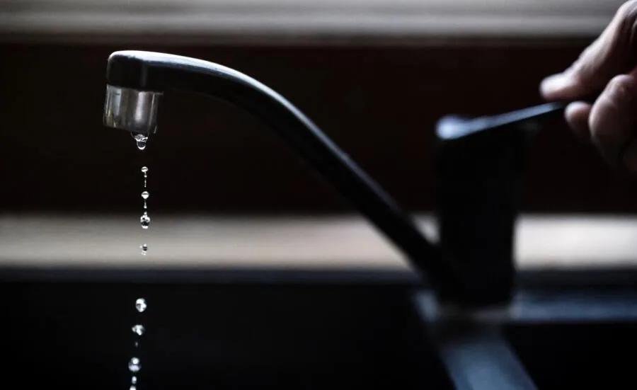 フランスの町や都市の4分の1で飲めない水道水