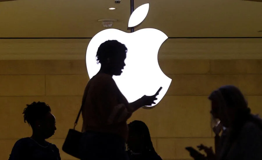 アップル、フランスが電磁波問題で販売を停止したiPhone 12を擁護