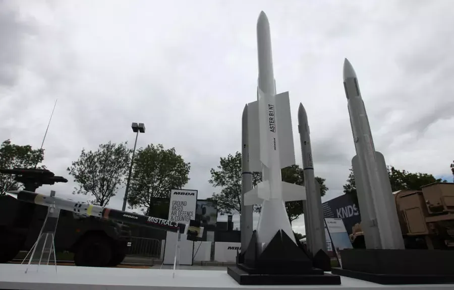 EUは15億ユーロの防衛計画で安全保障の独立とウクライナの関係を後押しする