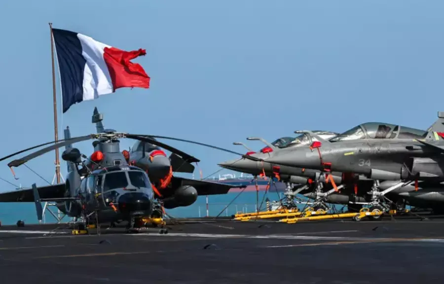 NATOが防衛要求を強化するにつれて、フランスは再軍備の緊張に直面している