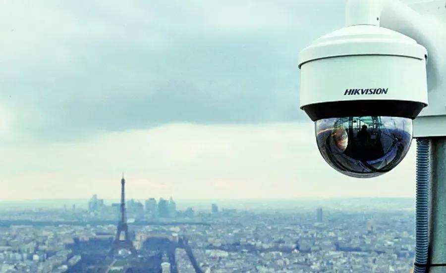 フランスがオリンピックを超えてAI監視を拡大するにつれて、プライバシーへの懸念が高まっています。